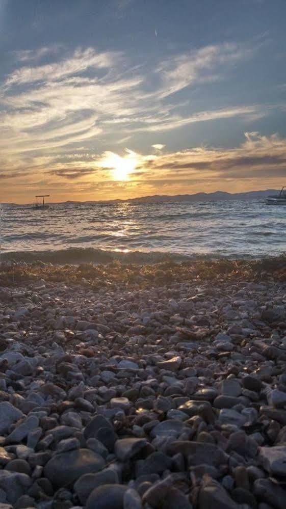 Aparthotel Marina Gromela Mirce Buitenkant foto